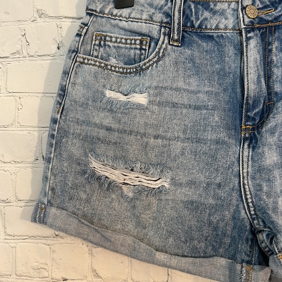 Cello distressed cuffed shorts - Picture 3 of 5